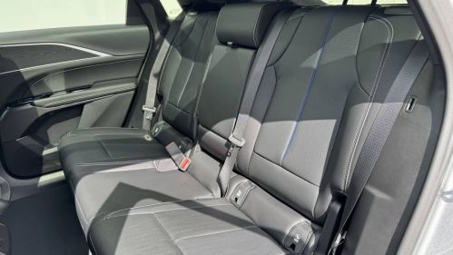 2025 Cadillac Lyriq - Images - 11