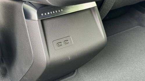 2025 Cadillac Lyriq - Images - 12