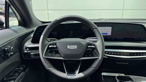 2025 Cadillac Lyriq - Images - 15