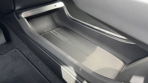 2025 Cadillac Lyriq - Images - 26