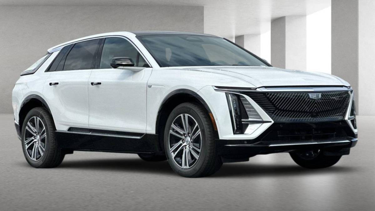 2025 Cadillac Lyriq - Images - 1