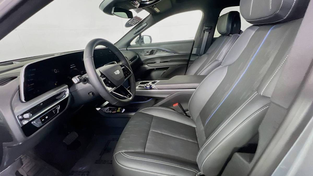 2024 Cadillac Lyriq - Images - 2