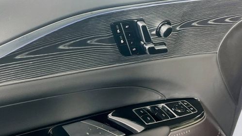 2024 Cadillac Lyriq - Images - 4