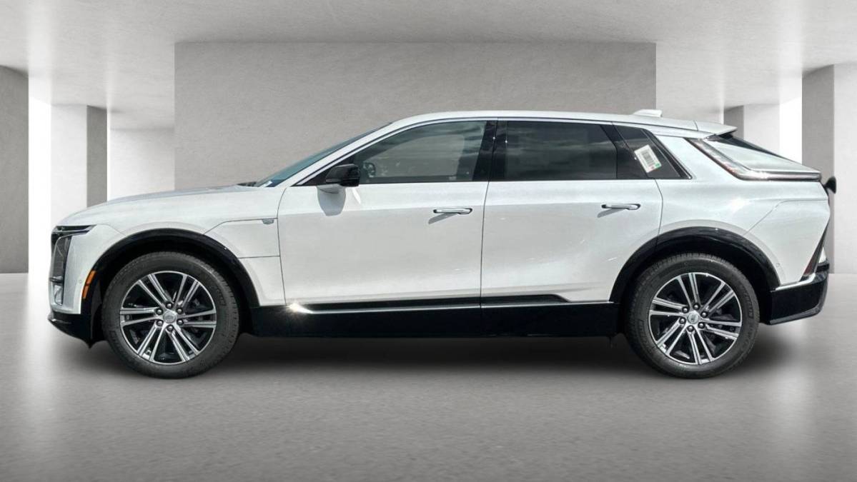 2025 Cadillac Lyriq - Images - 7