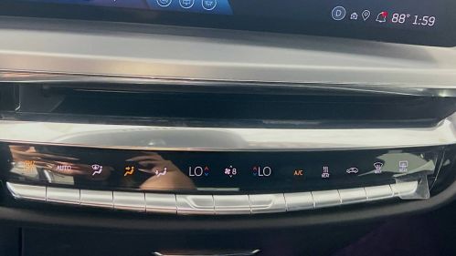 2024 Cadillac Lyriq - Images - 13
