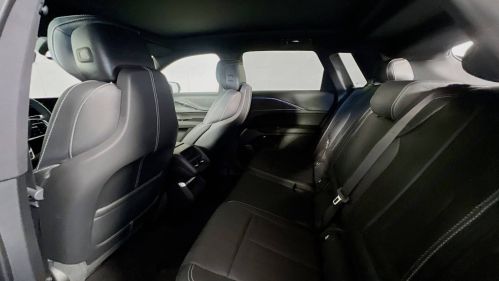 2024 Cadillac Lyriq - Images - 18