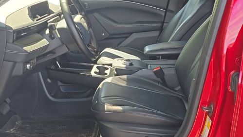 2021 Ford Mustang Mach E - Images - 4