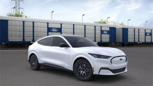 2025 Ford Mustang Mach E - Images - 7
