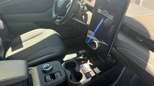 2024 Ford Mustang Mach E - Images - 22