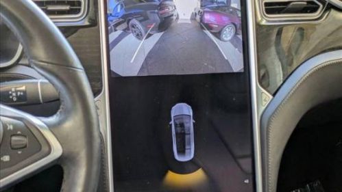 2016 Tesla Model X - Images - 11