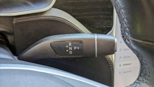 2016 Tesla Model X - Images - 13