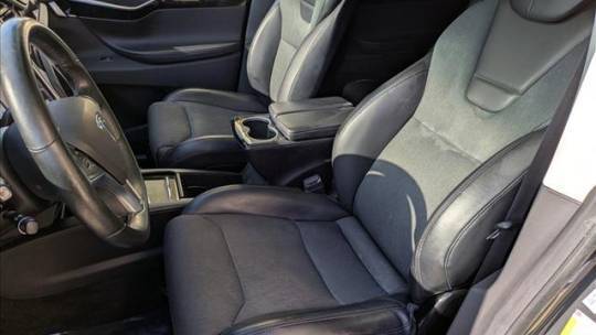 2016 Tesla Model X - Images - 15