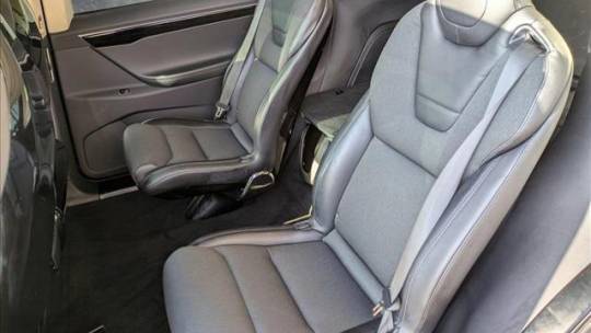 2016 Tesla Model X - Images - 17