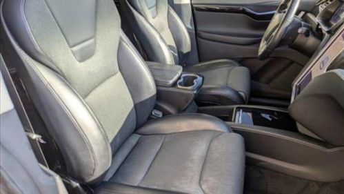 2016 Tesla Model X - Images - 19
