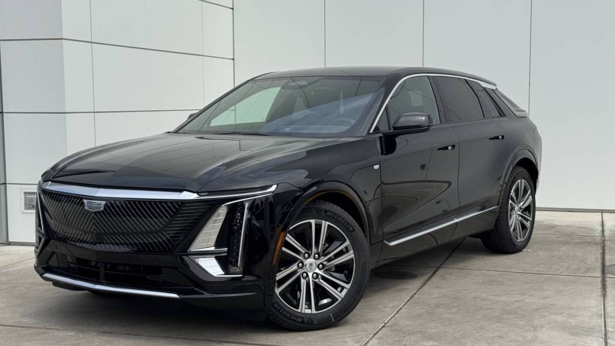 2025 Cadillac Lyriq - Images - 2