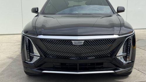 2025 Cadillac Lyriq - Images - 3