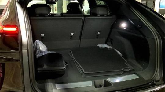 2025 Cadillac Lyriq - Images - 5
