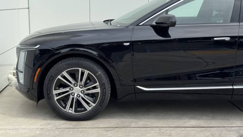 2025 Cadillac Lyriq - Images - 5