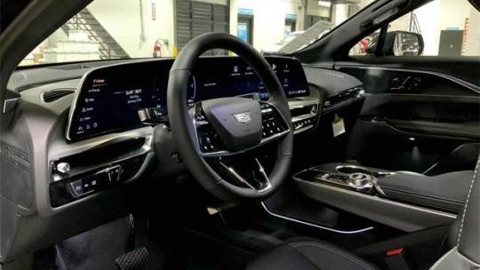 2025 Cadillac Lyriq - Images - 7