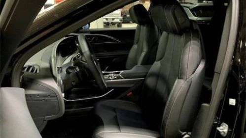 2025 Cadillac Lyriq - Images - 9