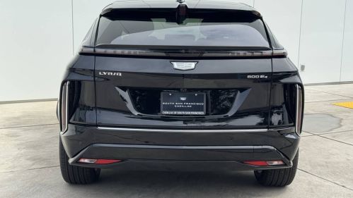 2025 Cadillac Lyriq - Images - 8