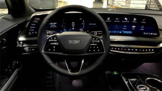 2025 Cadillac Lyriq - Images - 16