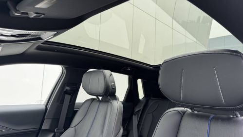 2025 Cadillac Lyriq - Images - 13