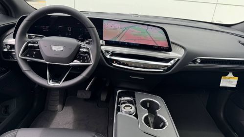 2025 Cadillac Lyriq - Images - 18