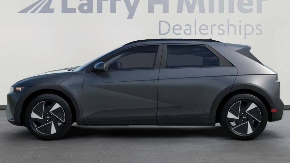 2025 Hyundai IONIQ 5 - Images - 3