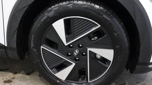 2025 Hyundai IONIQ 5 - Images - 3