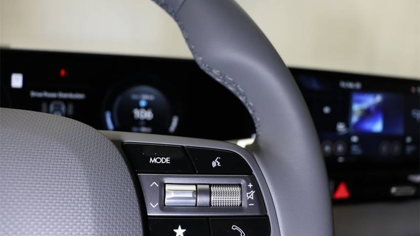 2025 Hyundai IONIQ 5 - Images - 17