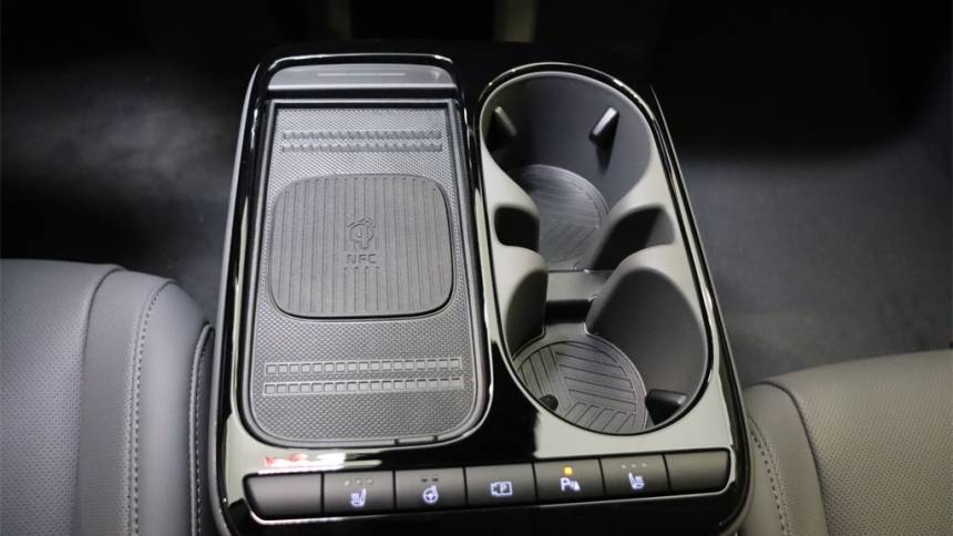2025 Hyundai IONIQ 5 - Images - 23
