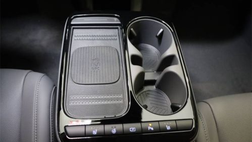 2025 Hyundai IONIQ 5 - Images - 23