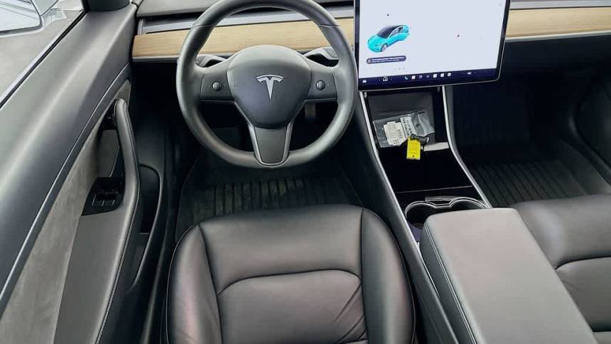 2020 Tesla Model 3 - Images - 10