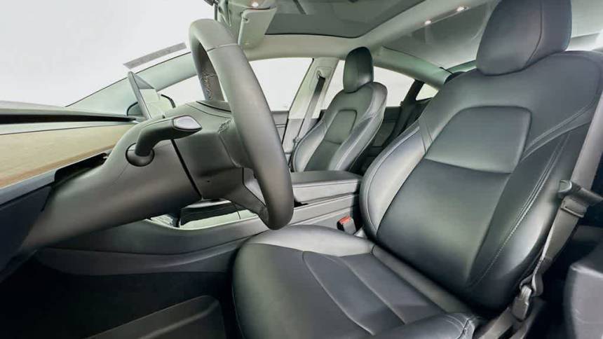 2020 Tesla Model 3 - Images - 12