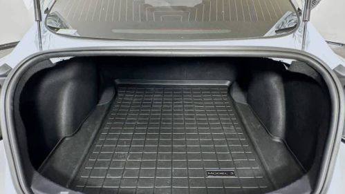 2020 Tesla Model 3 - Images - 19