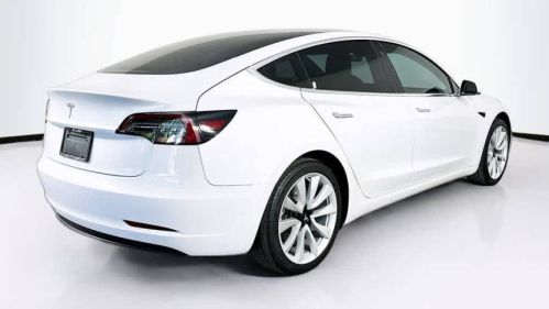 2020 Tesla Model 3 - Images - 23