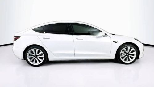 2020 Tesla Model 3 - Images - 24