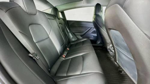 2020 Tesla Model 3 - Images - 30