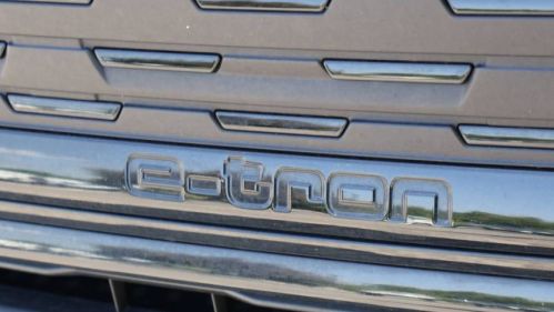 2022 Audi Q4 e-tron - Images - 3