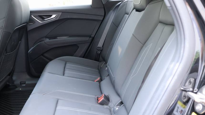 2022 Audi Q4 e-tron - Images - 15