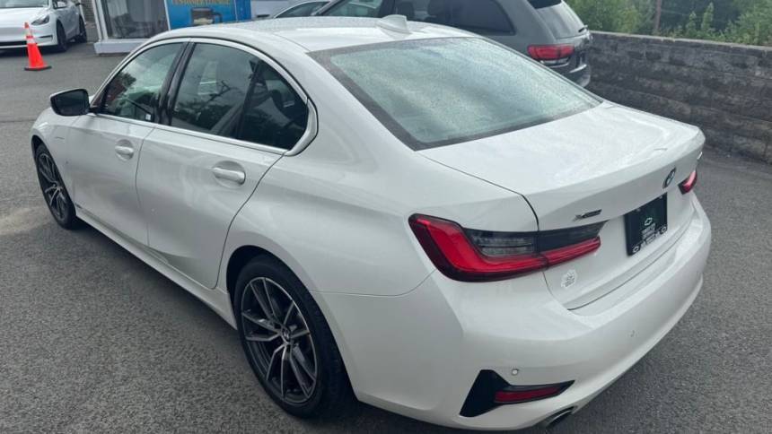 2021 BMW 3 Series - Images - 3