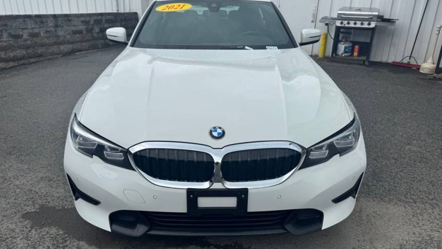 2021 BMW 3 Series - Images - 8