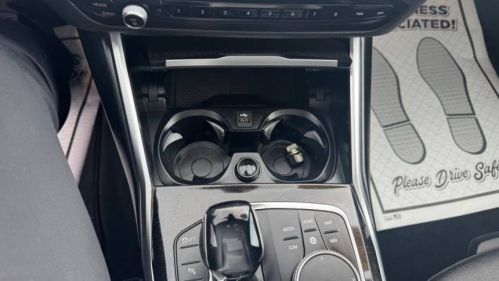 2021 BMW 3 Series - Images - 19
