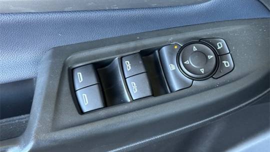 2023 Chevrolet Bolt - Images - 12