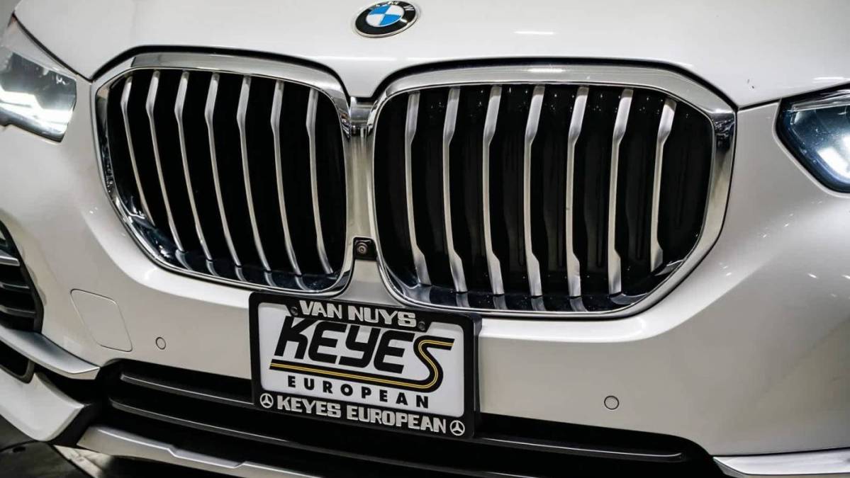 2021 BMW X5 - Images - 8