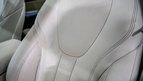 2021 BMW X5 - Images - 25