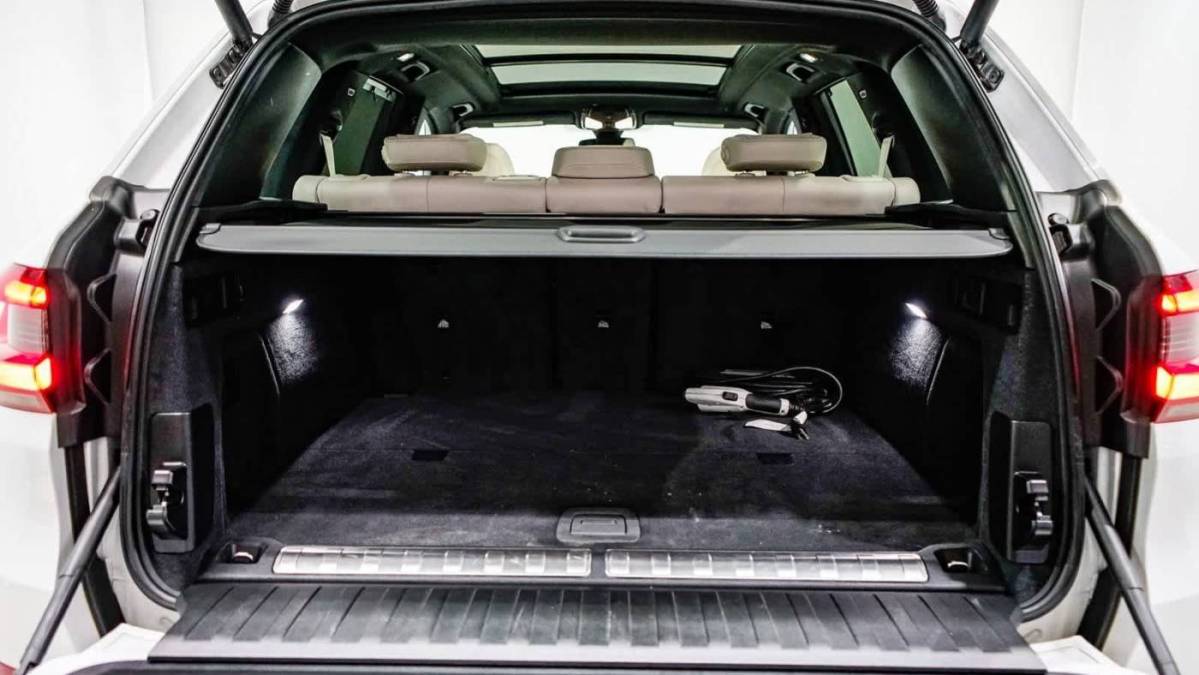 2021 BMW X5 - Images - 26