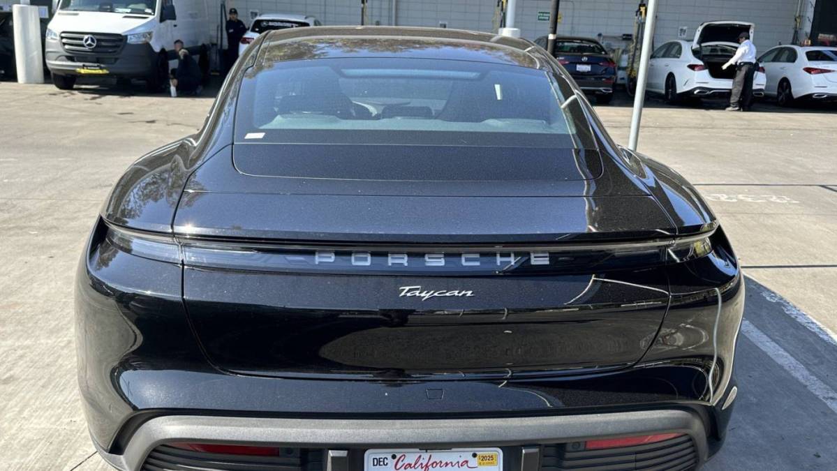 2023 Porsche Taycan - Images - 5