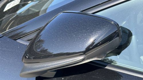 2023 Porsche Taycan - Images - 13
